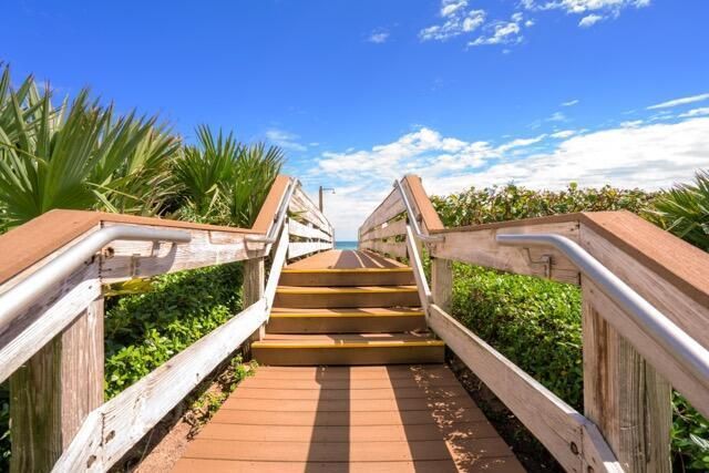 9550 S Ocean Drive, Unit 4, Jensen Beach, FL 34957 Photo