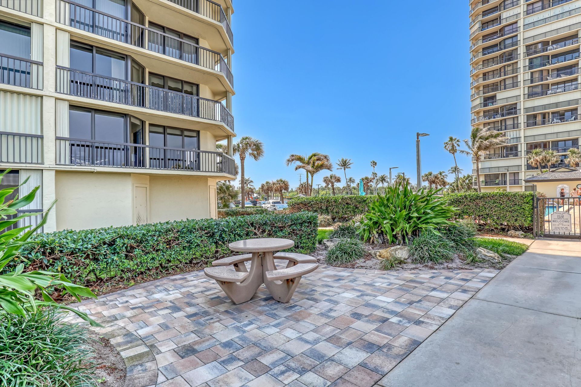 9550 S Ocean Drive, Unit 4, Jensen Beach, FL 34957 Photo