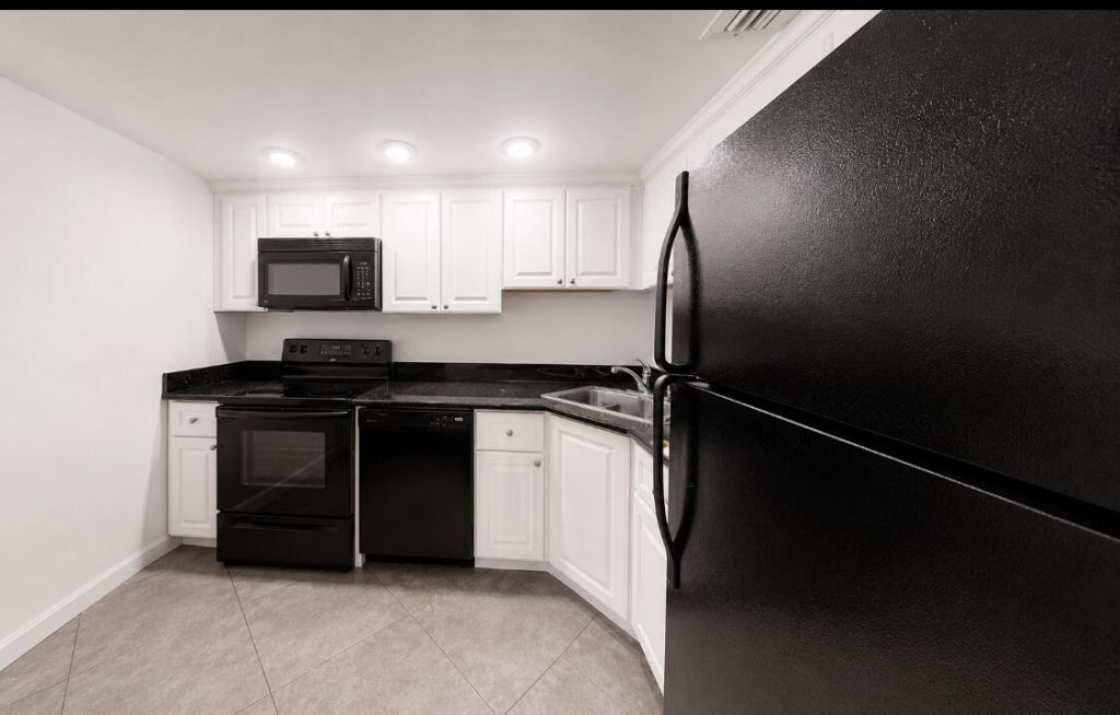 3740 Inverrary Drive, Unit 3g, Lauderhill, FL 33319 Photo