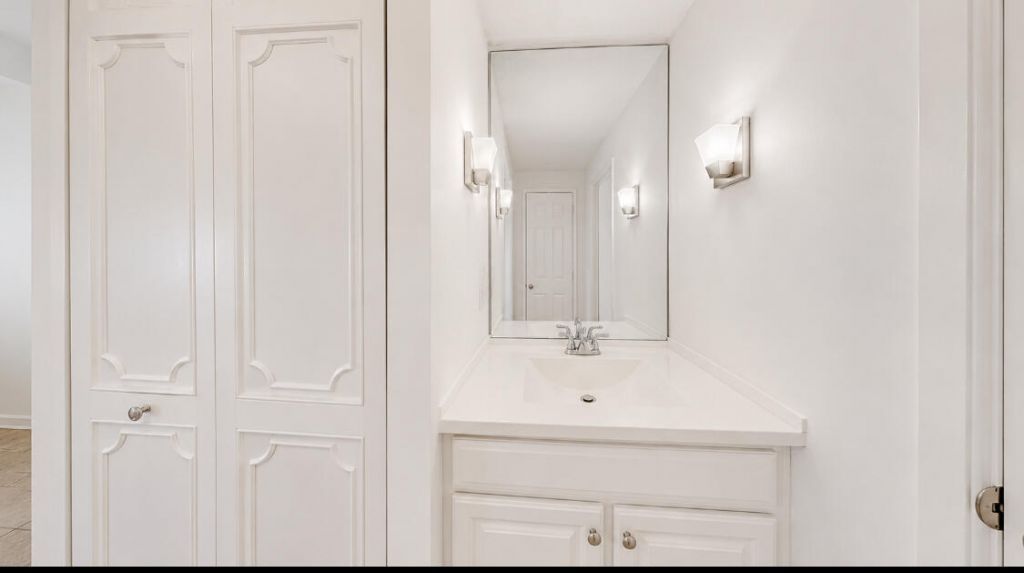 3740 Inverrary Drive, Unit 3g, Lauderhill, FL 33319 Photo