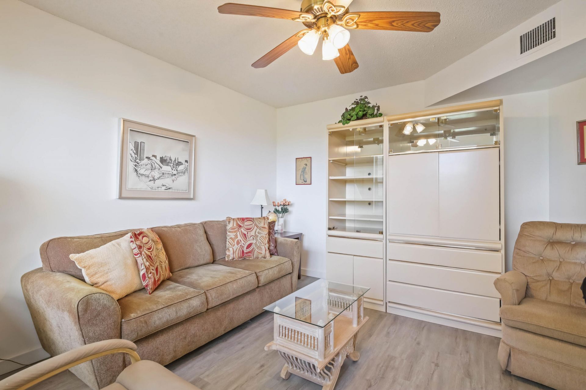 3951 Via Poinciana, Unit 511, Greenacres, FL 33467 Photo