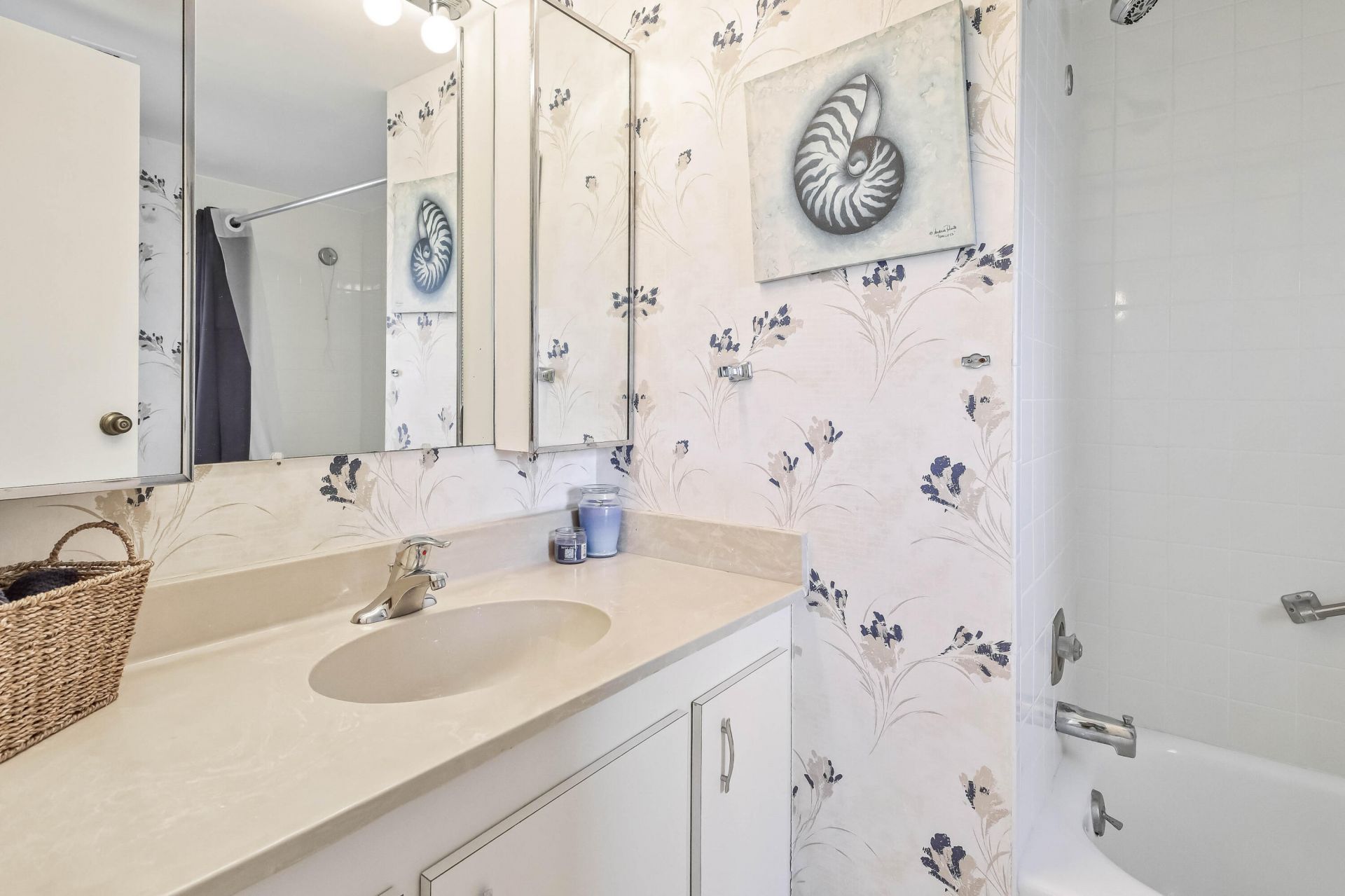 3951 Via Poinciana, Unit 511, Greenacres, FL 33467 Photo