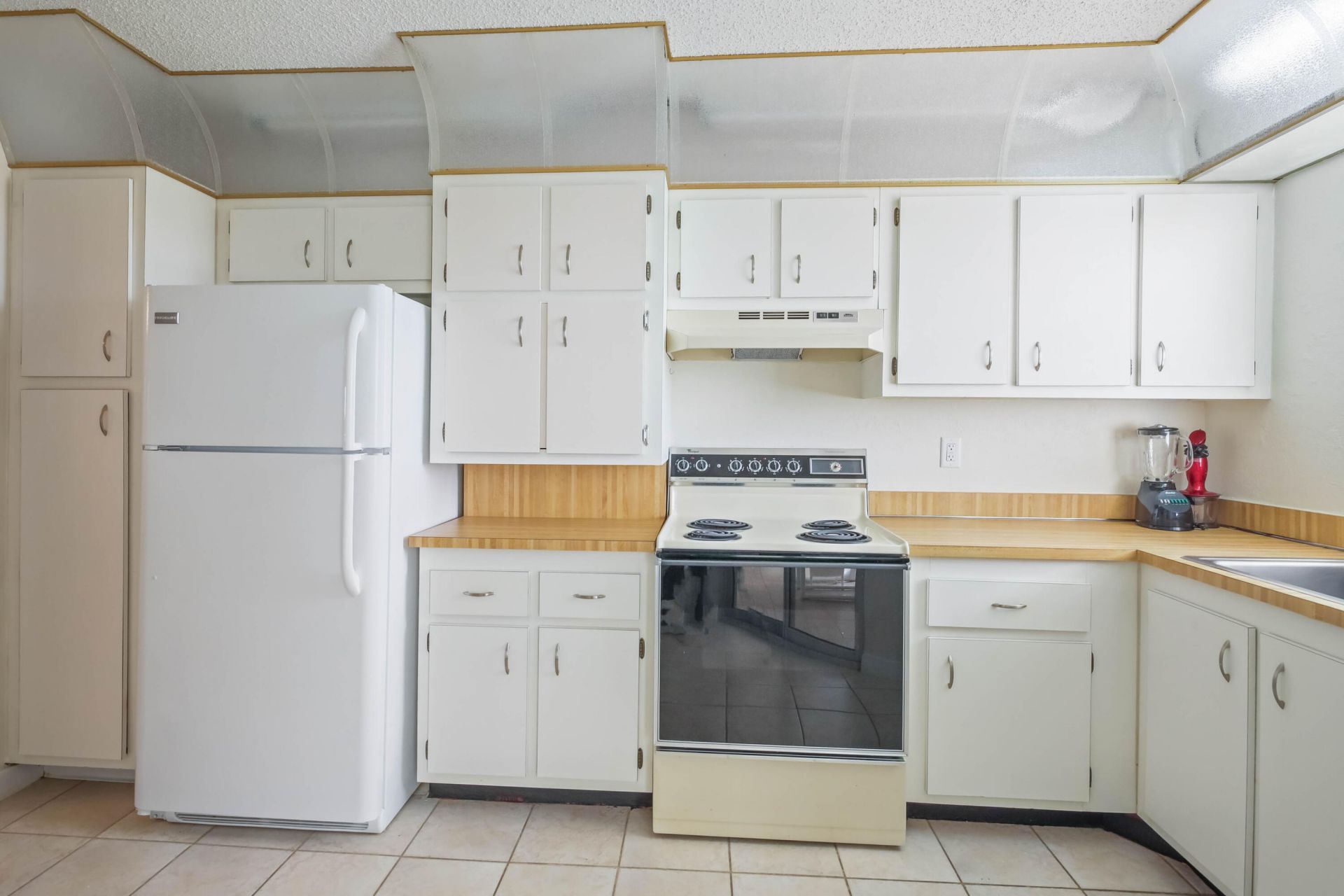 3951 Via Poinciana, Unit 511, Greenacres, FL 33467 Photo