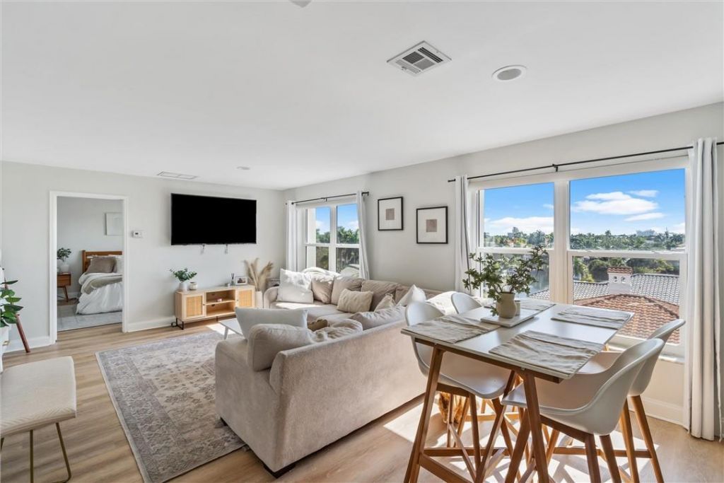 1770 E Las Olas Boulevard, Unit 508, Fort Lauderdale, FL 33301 Photo