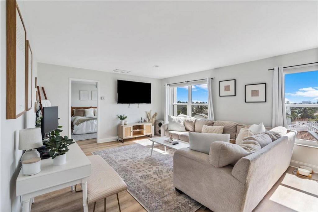 1770 E Las Olas Boulevard, Unit 508, Fort Lauderdale, FL 33301 Photo