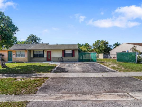 4619 Gladiator Circle, Greenacres, FL 33463