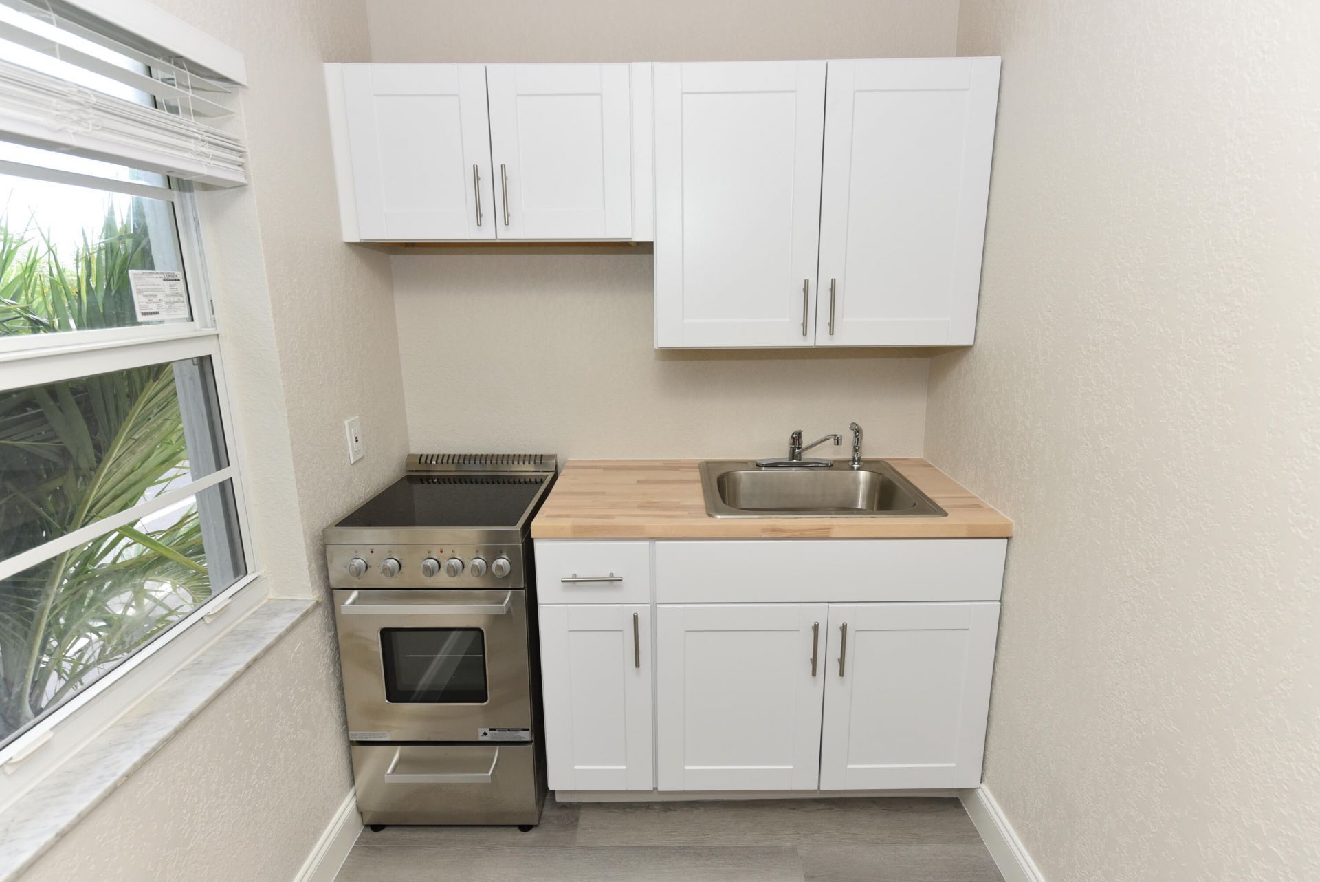 605 N Federal Highway, Unit 7, Lake Worth Beach, FL 33460 Photo