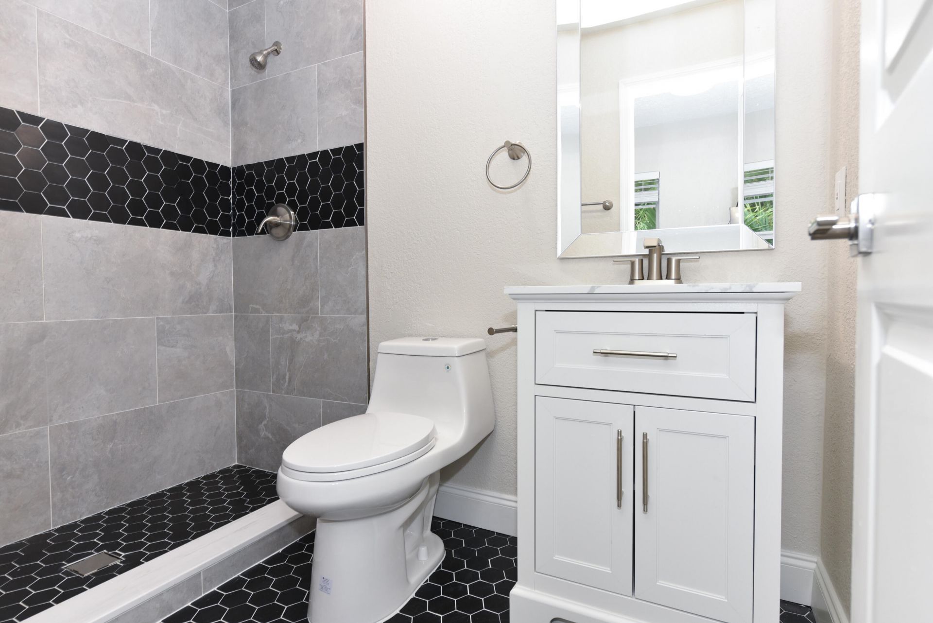605 N Federal Highway, Unit 7, Lake Worth Beach, FL 33460 Photo