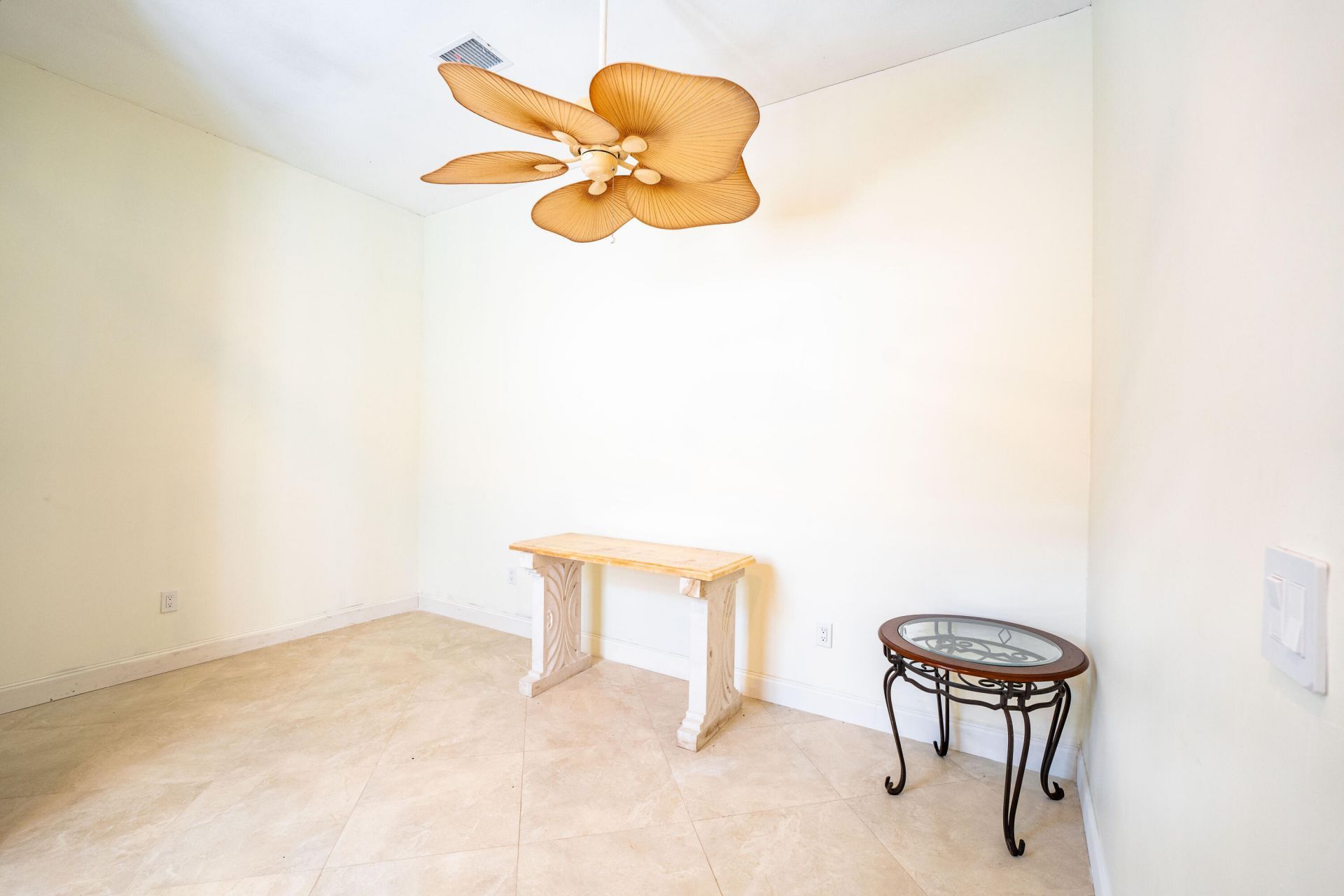 1325 N Mangonia Drive, West Palm Beach, FL 33401 Photo