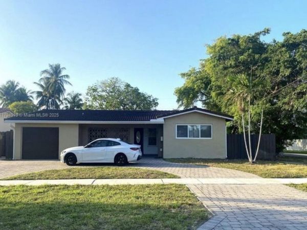 4401 Madison Street, Hollywood, FL 33021