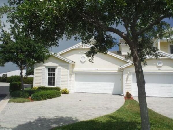 906 Mariner Bay Boulevard, Fort Pierce, FL 34949