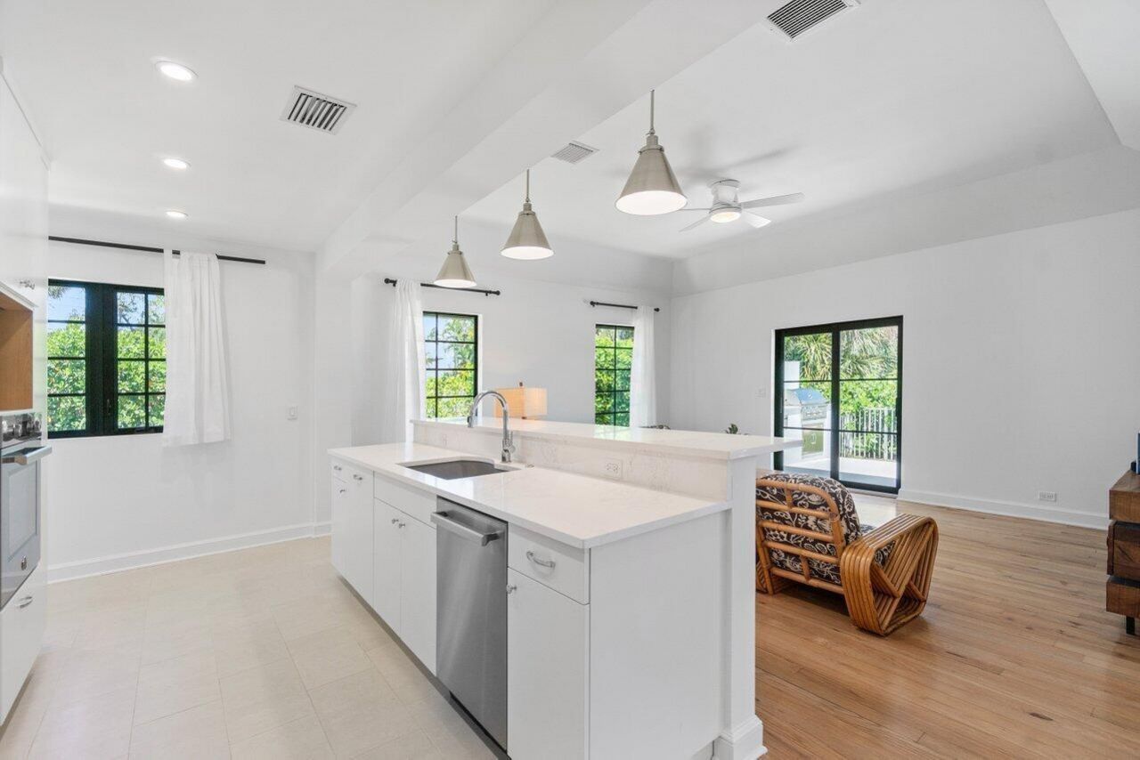 210 S Lake Drive, Lantana, FL 33462 Photo