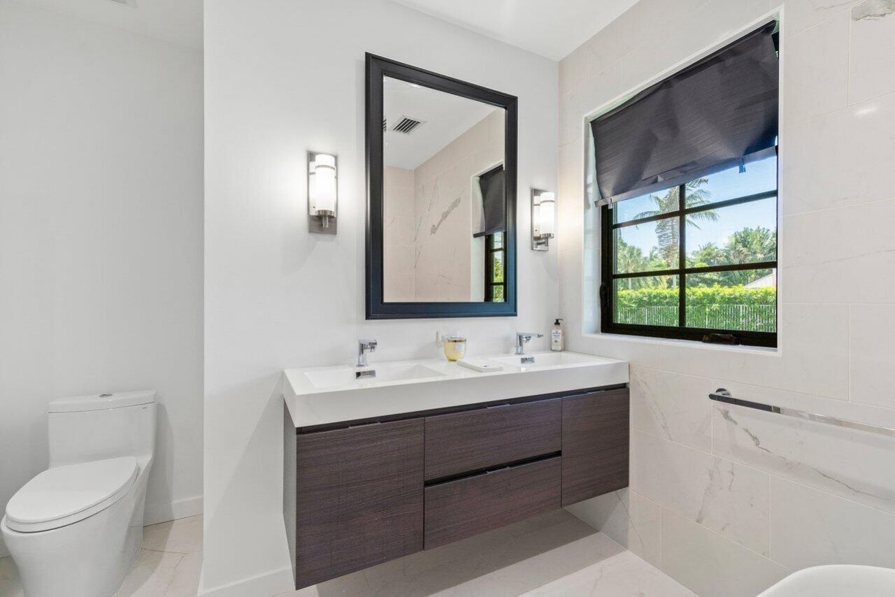210 S Lake Drive, Lantana, FL 33462 Photo