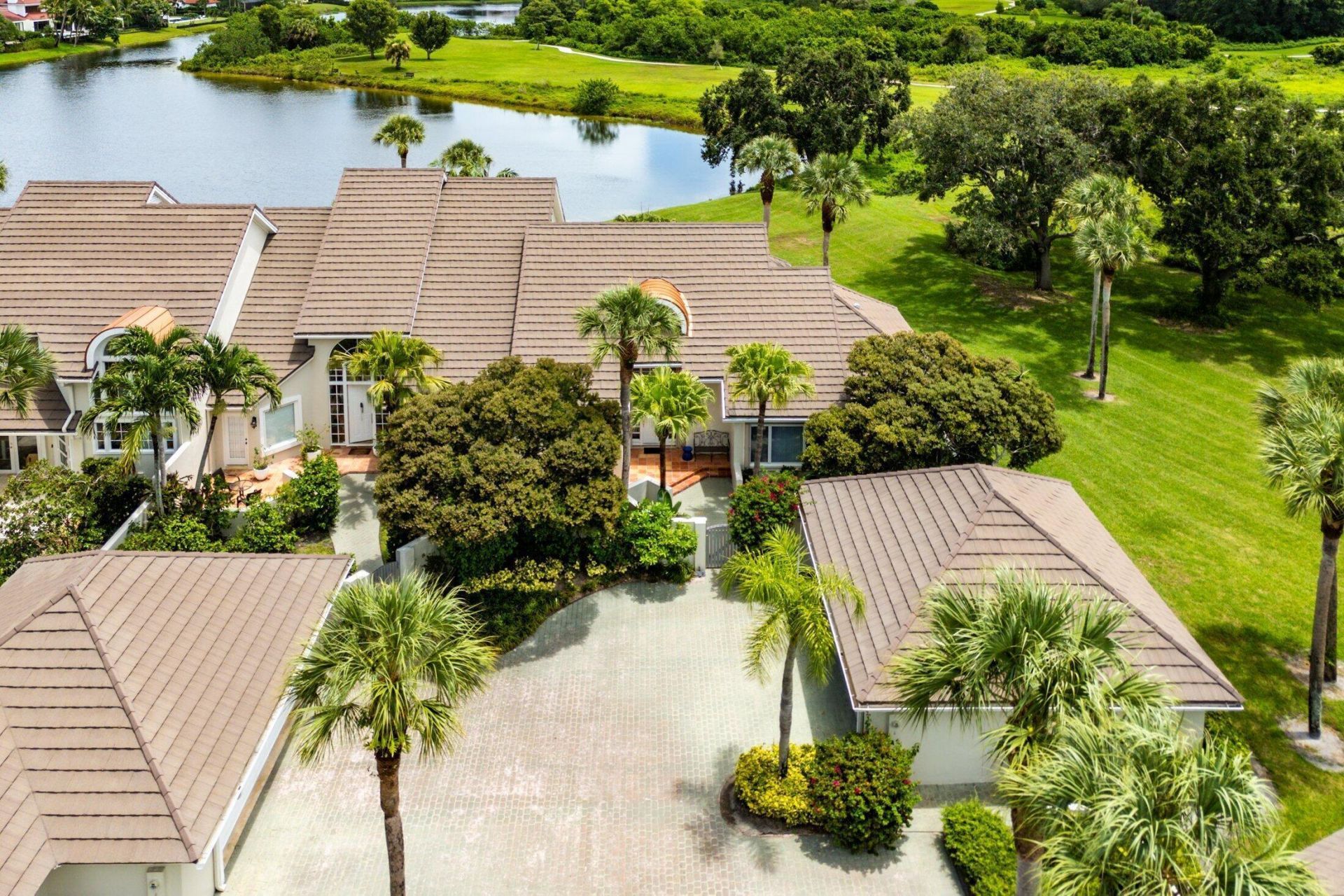 2584 Muirfield Court, Wellington, FL 33414 Photo