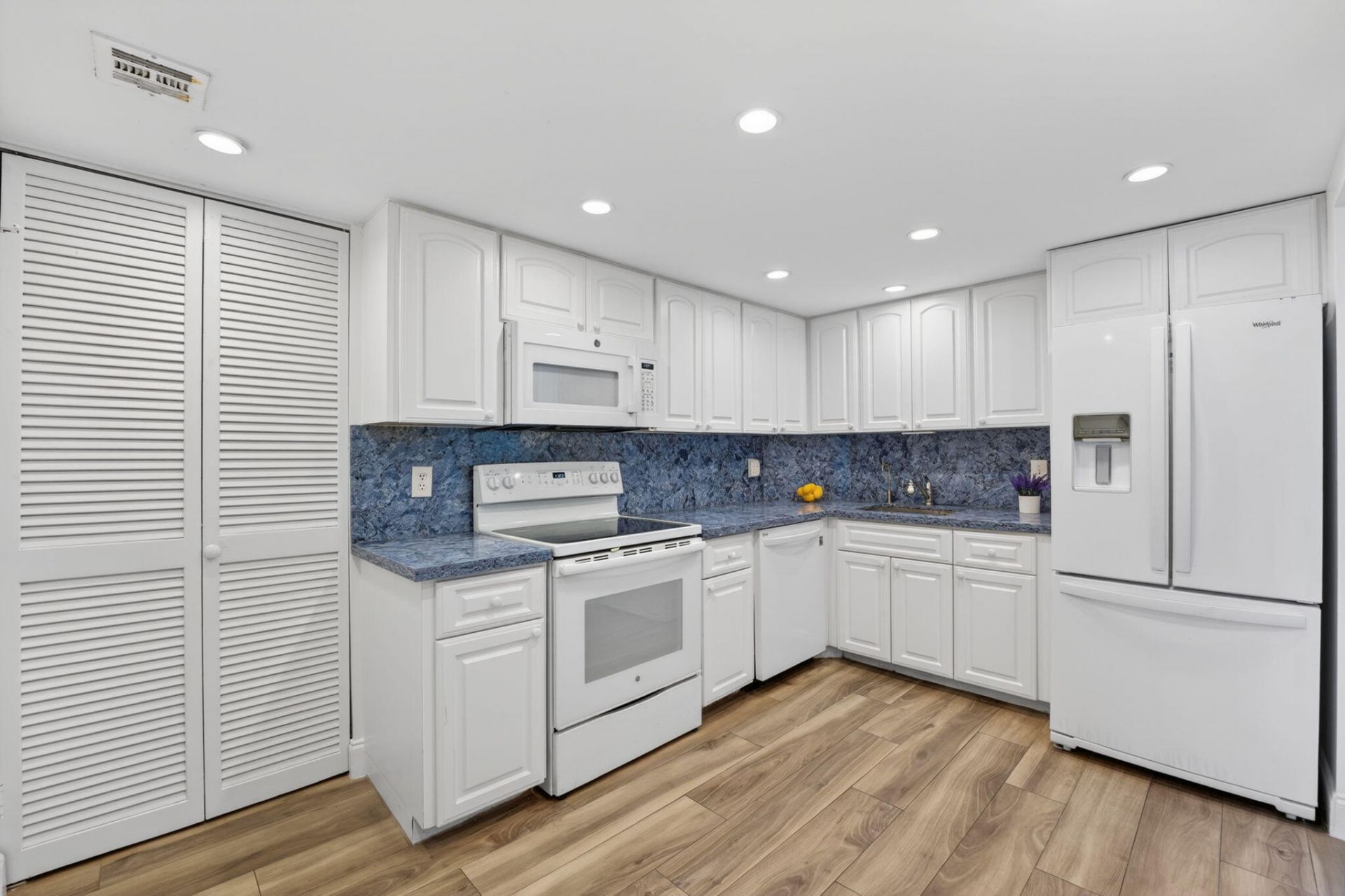 405 N Ocean Boulevard, Unit 1816, Pompano Beach, FL 33062 Photo