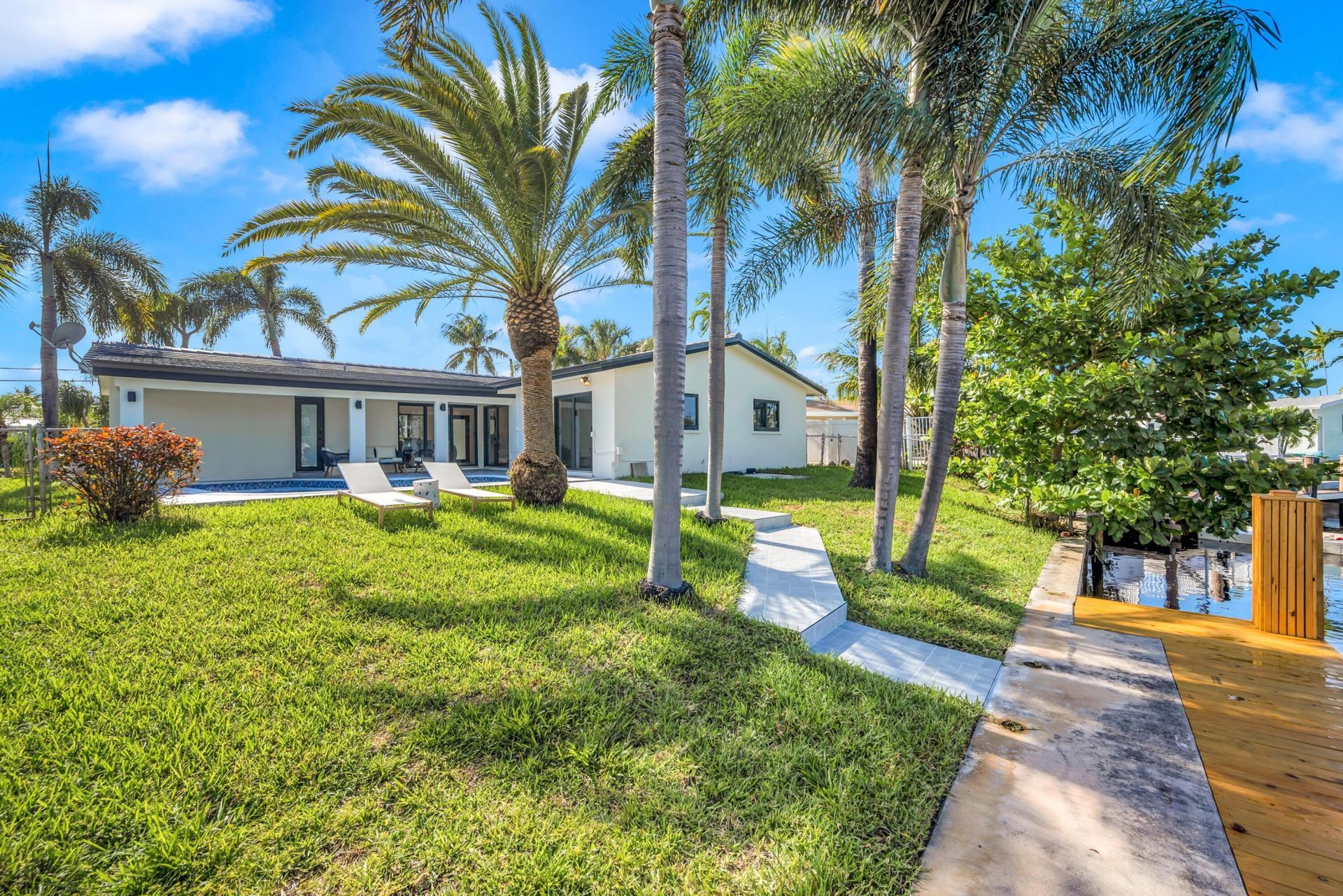 1120 SE 9th Avenue, Pompano Beach, FL 33060 Photo