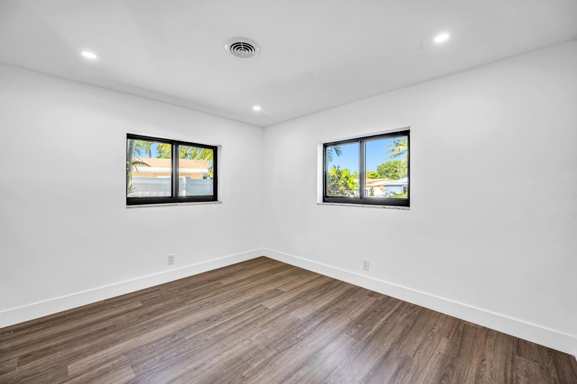 1120 SE 9th Avenue, Pompano Beach, FL 33060 Photo