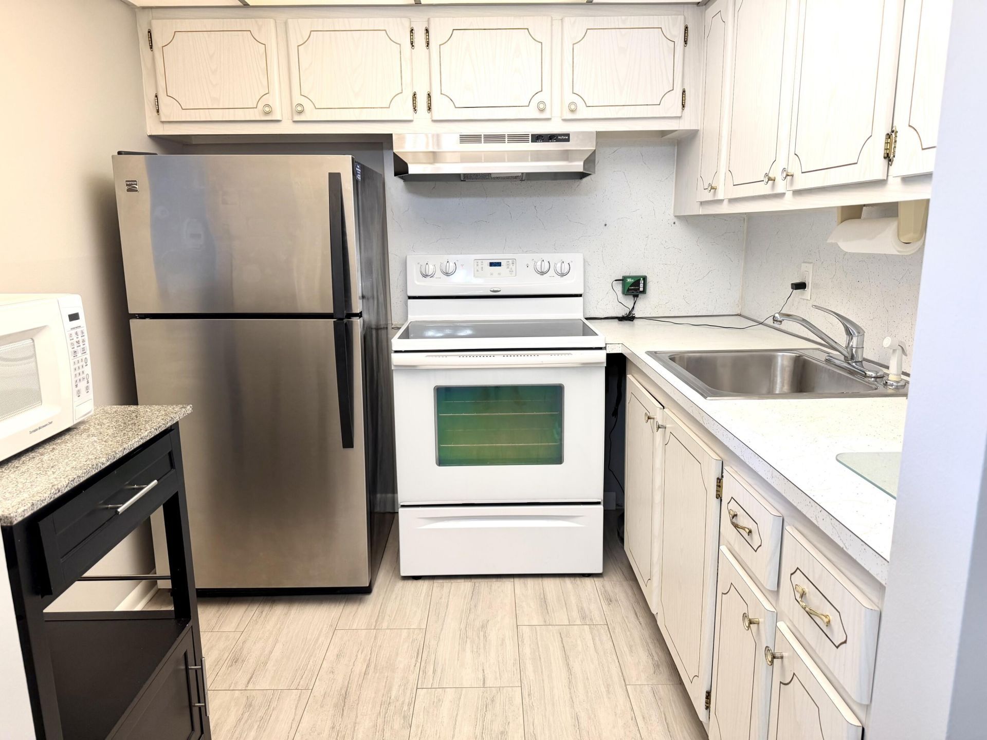 162 Windsor H, West Palm Beach, FL 33417 Photo