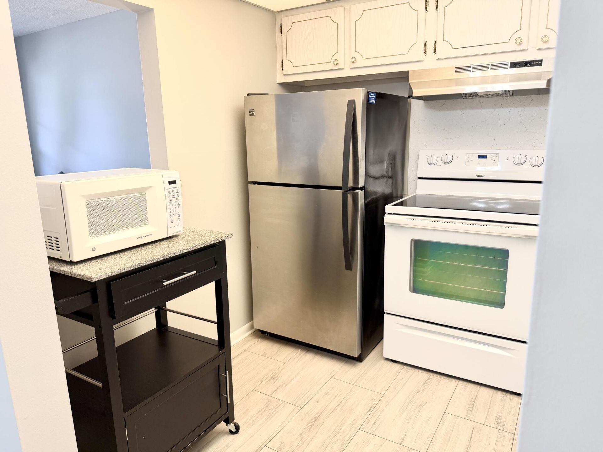 162 Windsor H, West Palm Beach, FL 33417 Photo