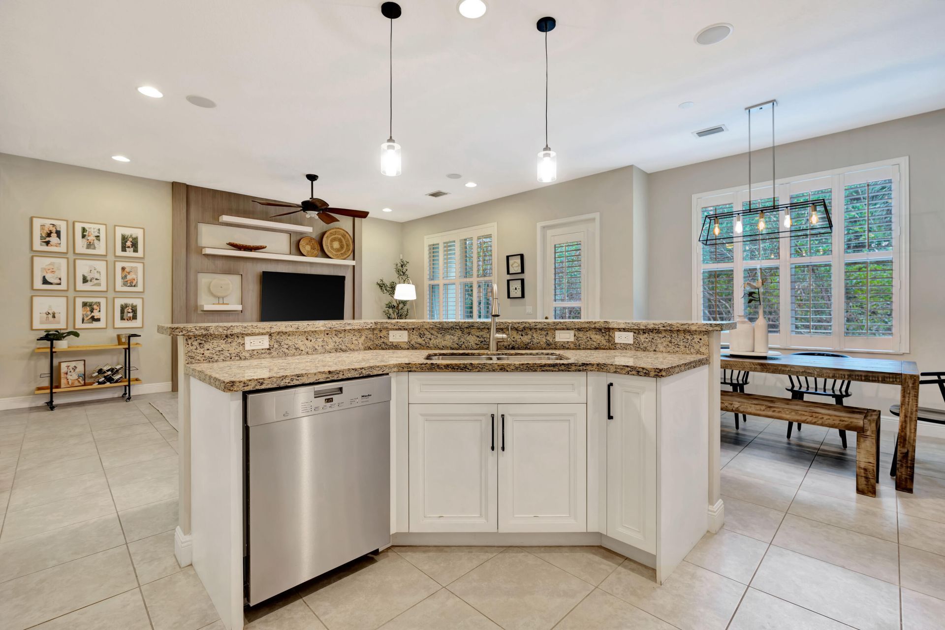 1136 Piccadilly Street, Palm Beach Gardens, FL 33418 Photo