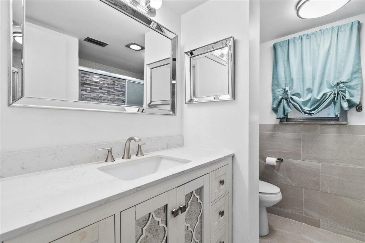 3755 Via Poinciana, Unit 611, Greenacres, FL 33467 Photo