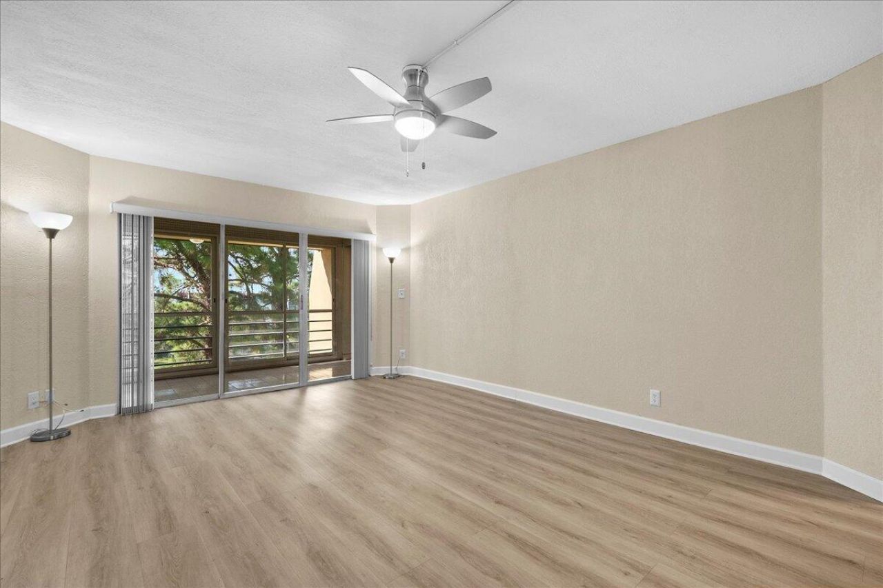 3755 Via Poinciana, Unit 611, Greenacres, FL 33467 Photo