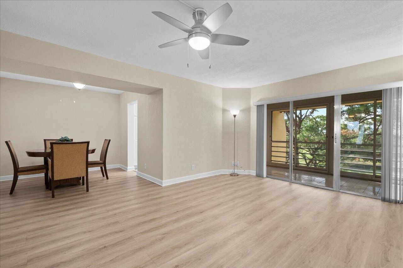 3755 Via Poinciana, Unit 611, Greenacres, FL 33467 Photo