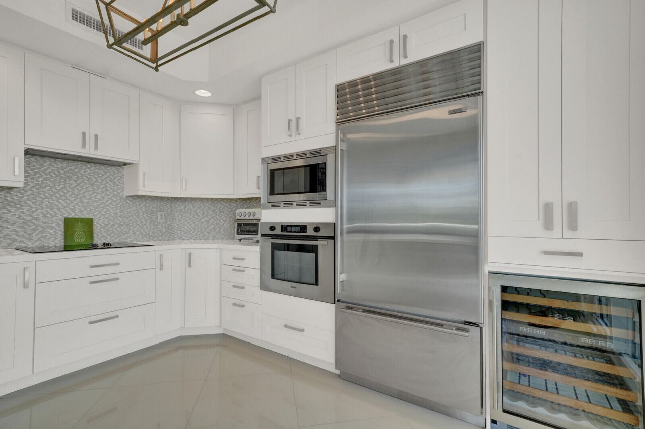 2700 N Ocean Drive, Riviera Beach, FL 33404 Photo