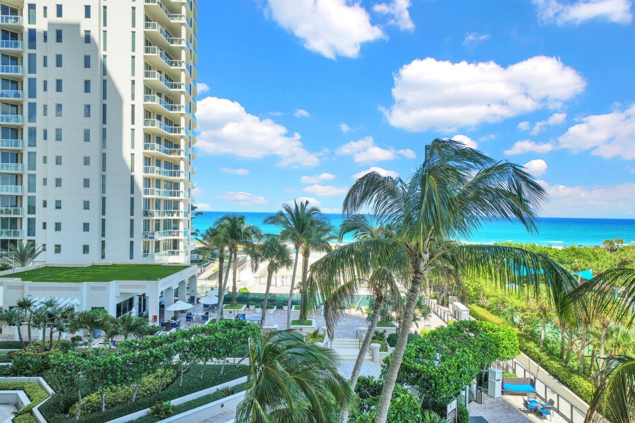 2700 N Ocean Drive, Riviera Beach, FL 33404 Photo