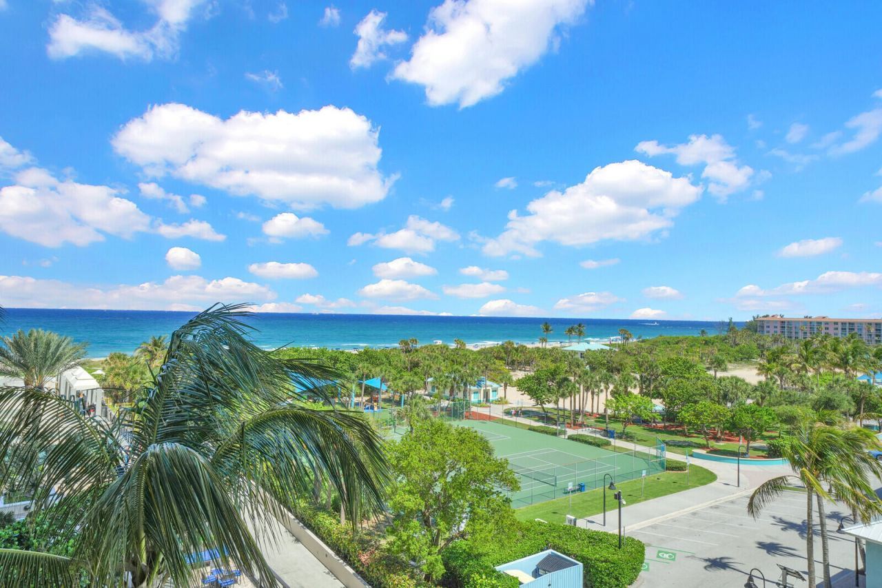 2700 N Ocean Drive, Riviera Beach, FL 33404 Photo