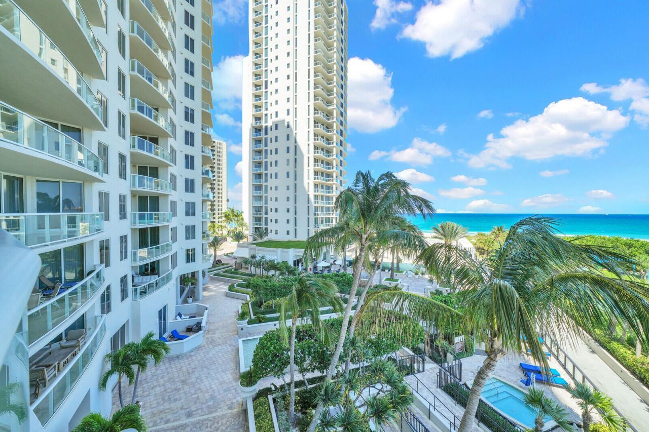 2700 N Ocean Drive, Riviera Beach, FL 33404 Photo