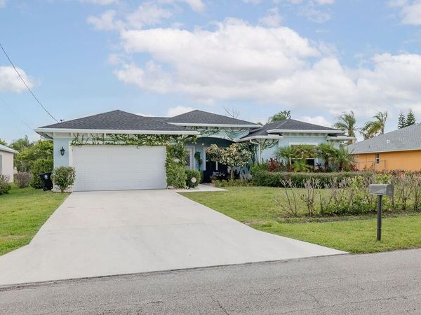 6125 NW Daroco Terrace, Port St. Lucie, FL 34986