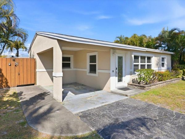 541 NE 58th Court, Fort Lauderdale, FL 33334