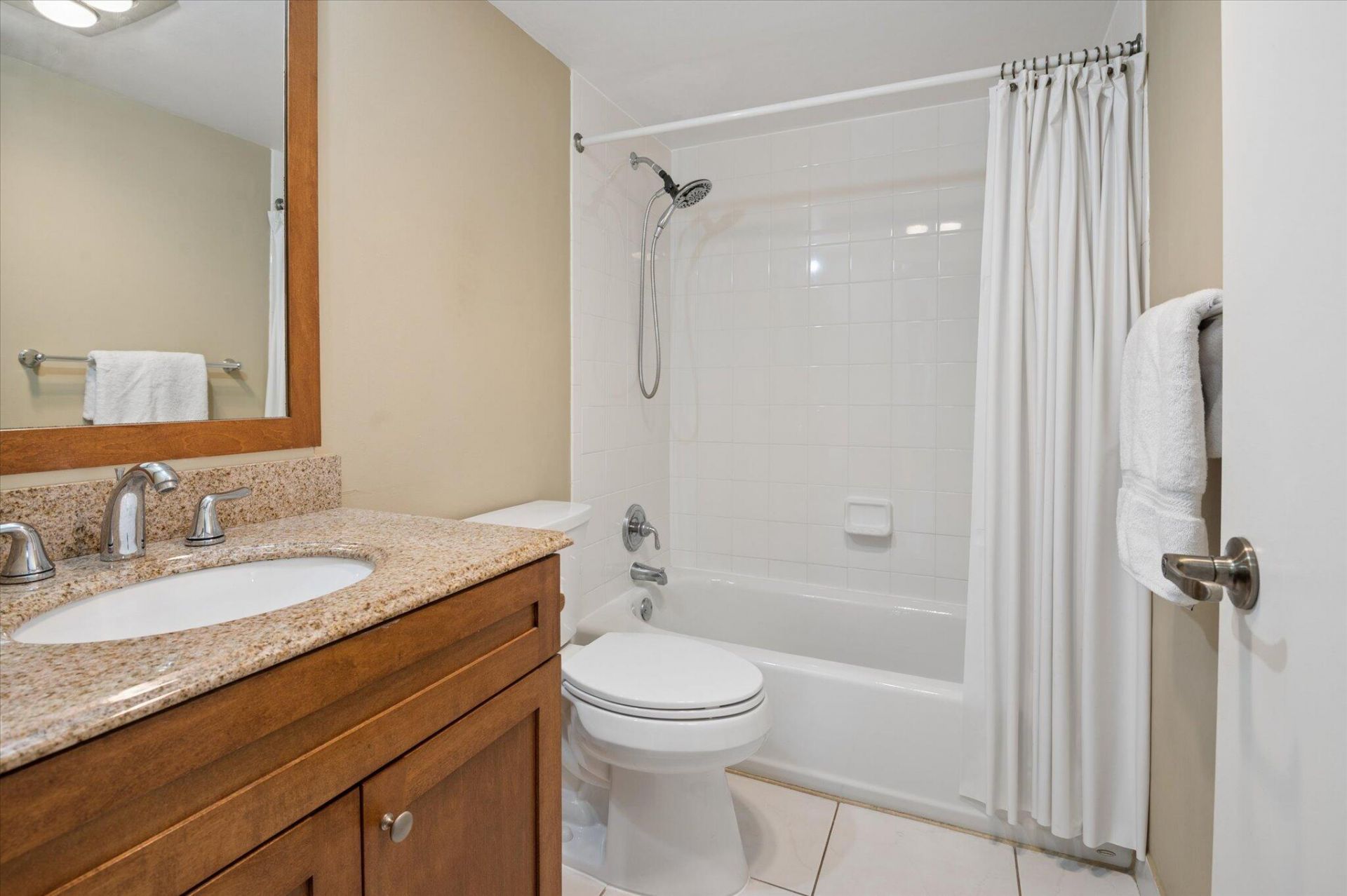 550 Bayshore Drive, Unit 314, Fort Lauderdale, FL 33304 Photo