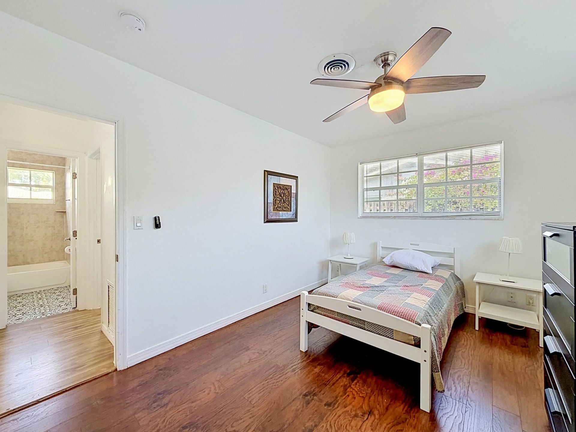2000 NE 62nd Street, Fort Lauderdale, FL 33308 Photo