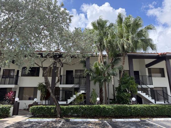3300 NW 46th Street, Unit 104, Oakland Park, FL 33309