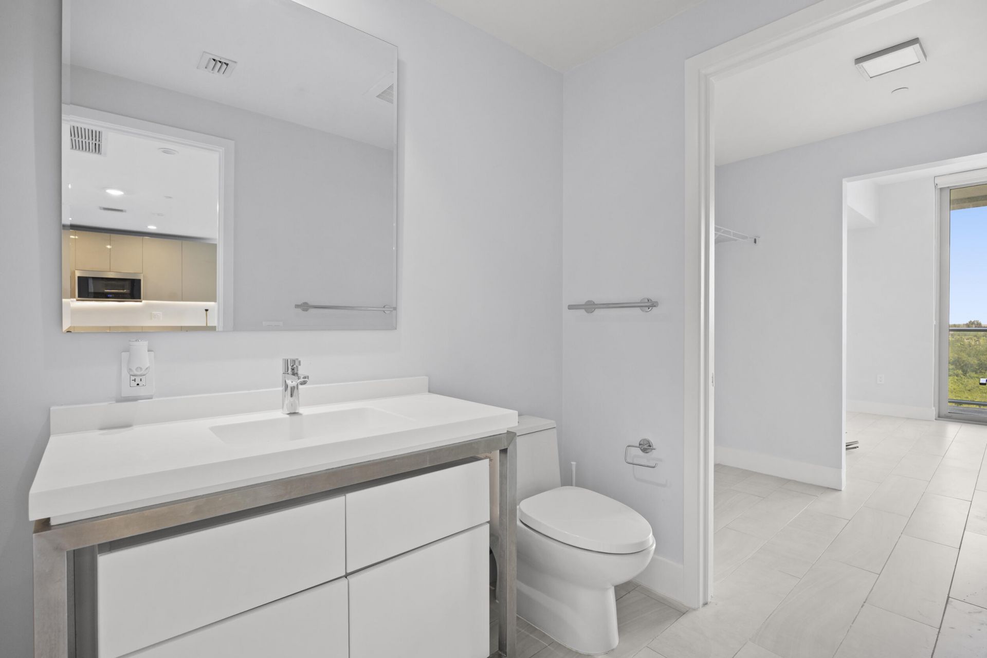 2000 Metropica Way, Unit 802, Sunrise, FL 33323 Photo