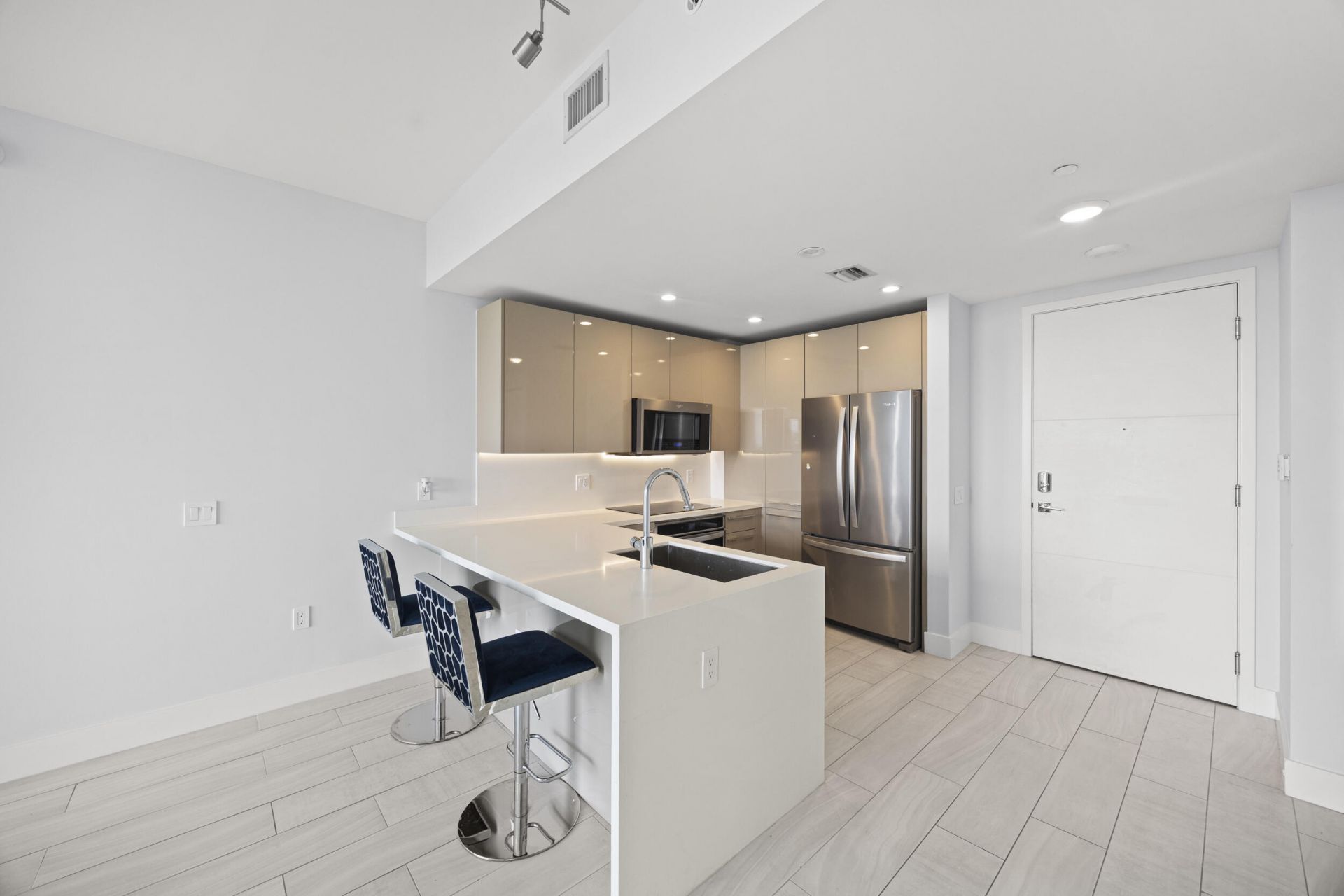 2000 Metropica Way, Unit 802, Sunrise, FL 33323 Photo