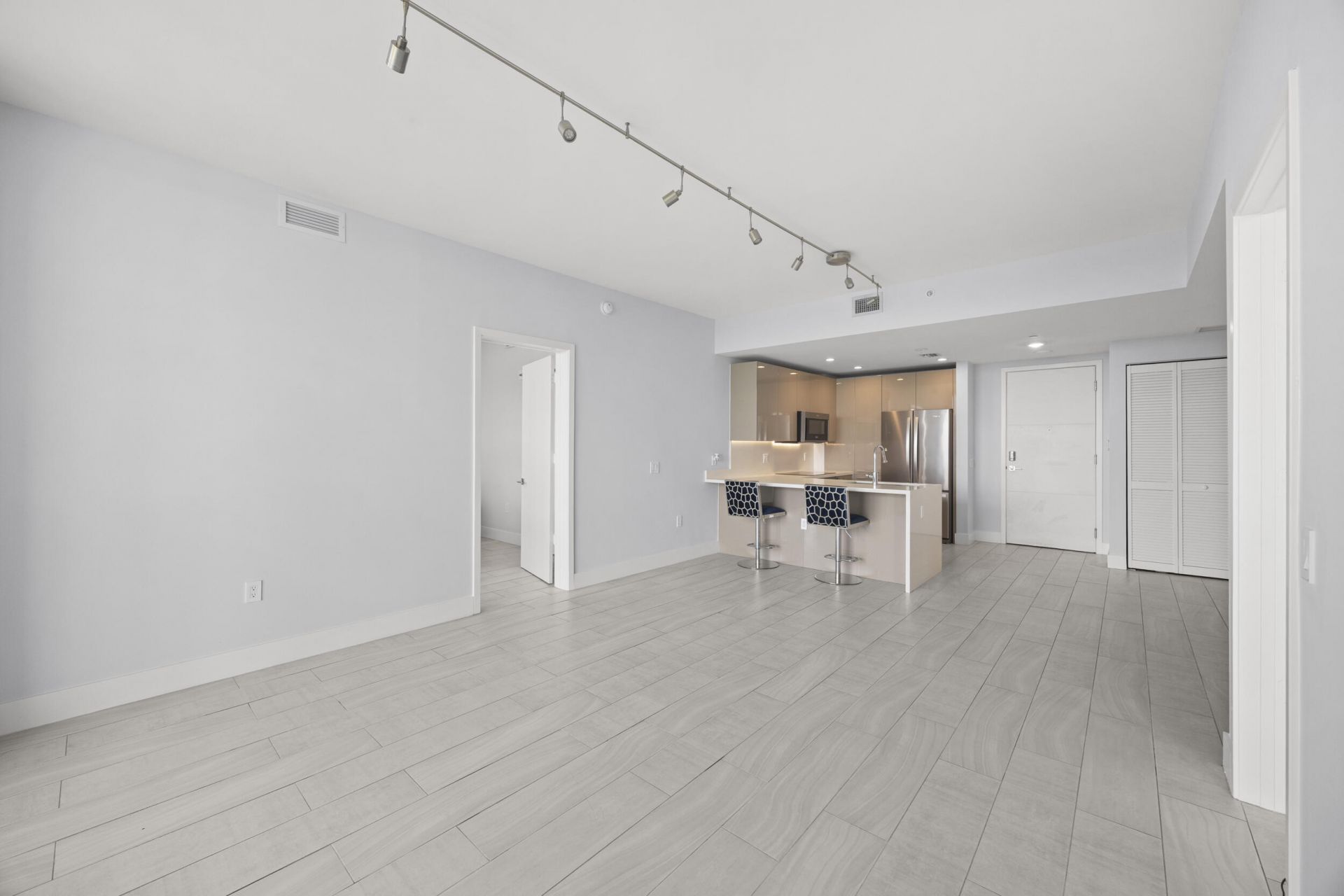 2000 Metropica Way, Unit 802, Sunrise, FL 33323 Photo