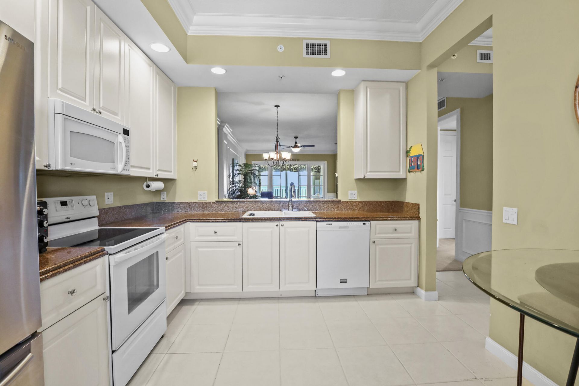26 Harbour Isle Drive W, Unit Ph06, Fort Pierce, FL 34949 Photo
