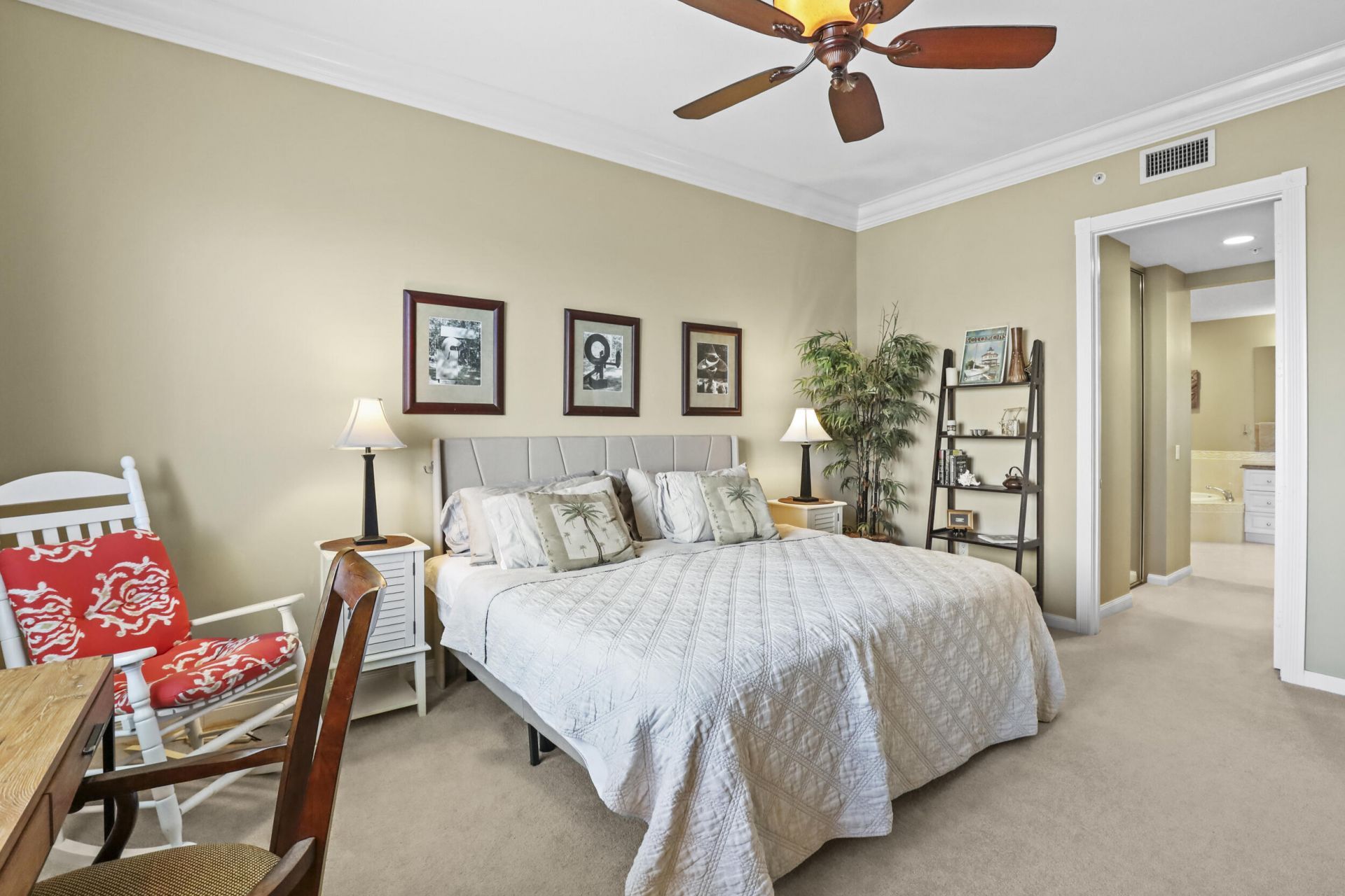 26 Harbour Isle Drive W, Unit Ph06, Fort Pierce, FL 34949 Photo