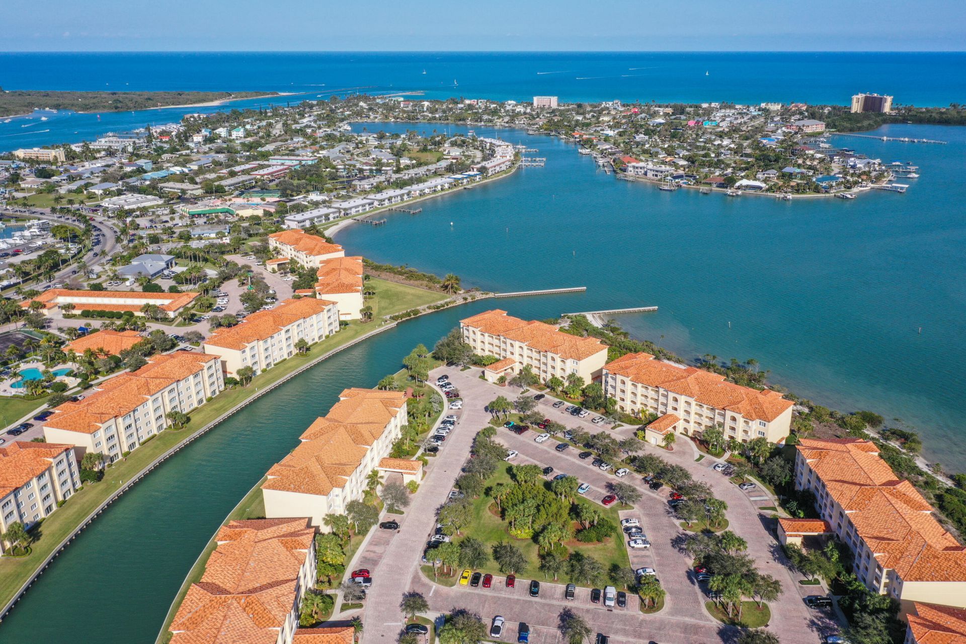 26 Harbour Isle Drive W, Unit Ph06, Fort Pierce, FL 34949 Photo