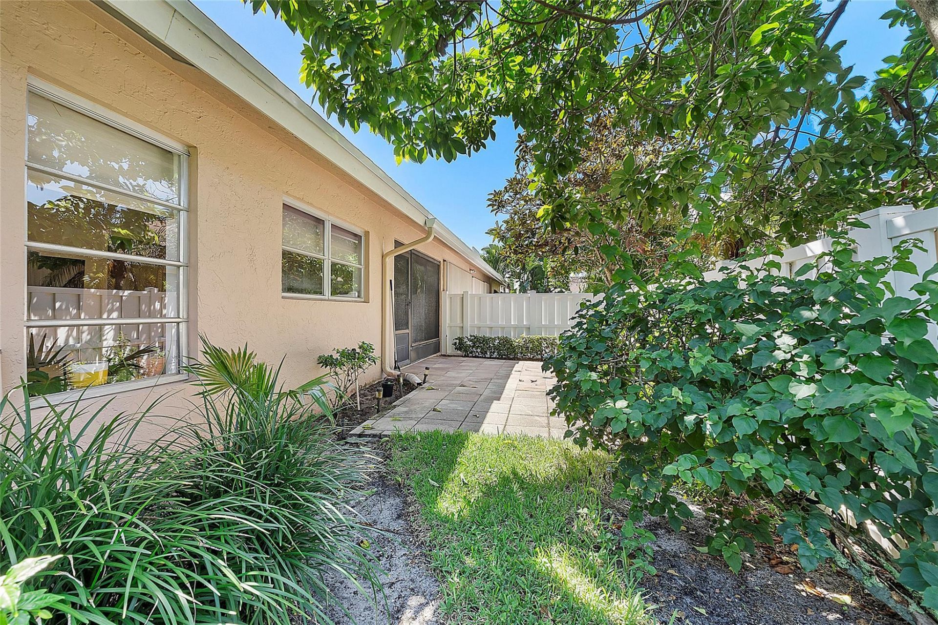 8230 Springtree Road, Boca Raton, FL 33496 Photo
