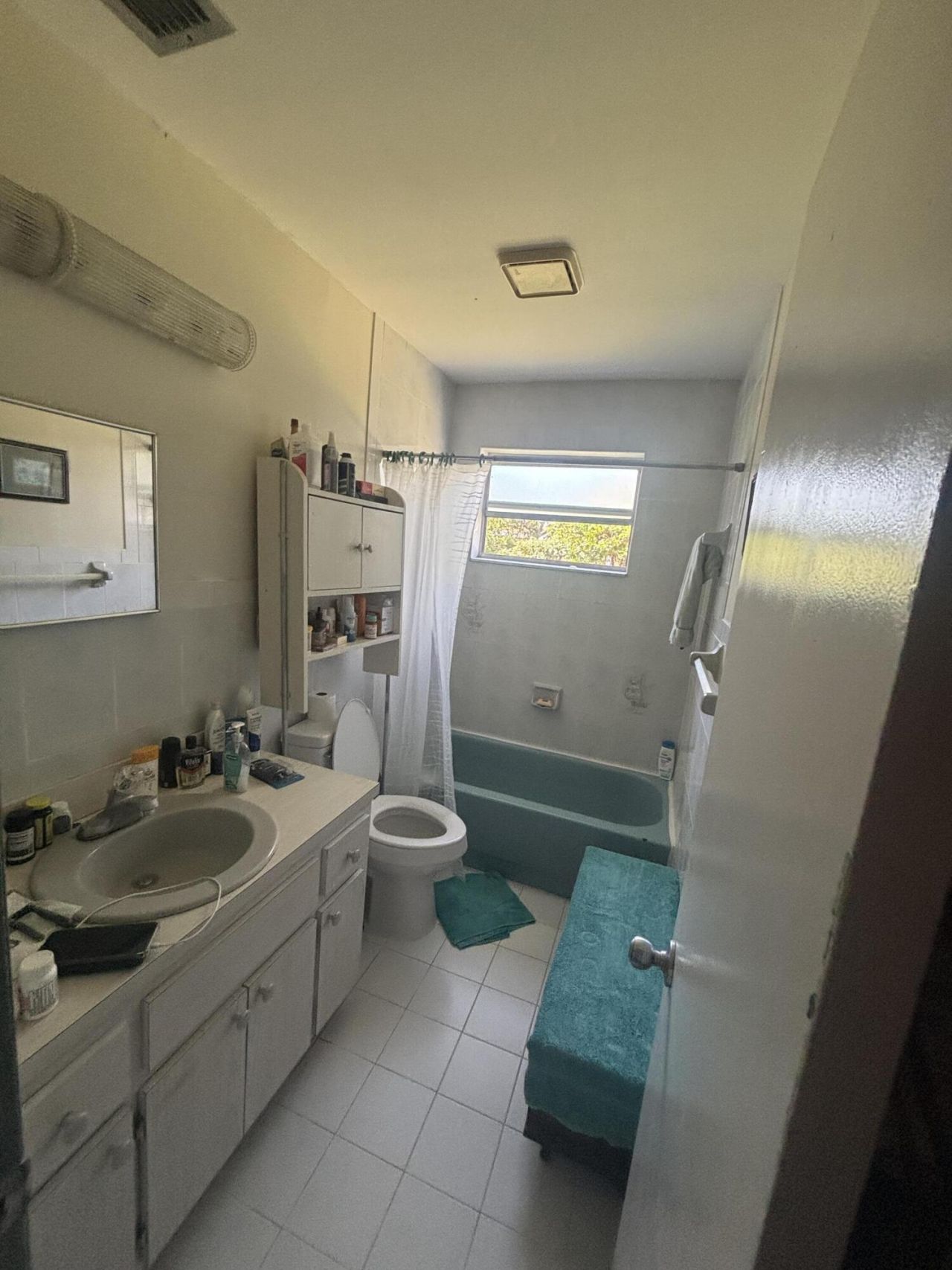 10501 NW 35th Place, Miami, FL 33147 Photo