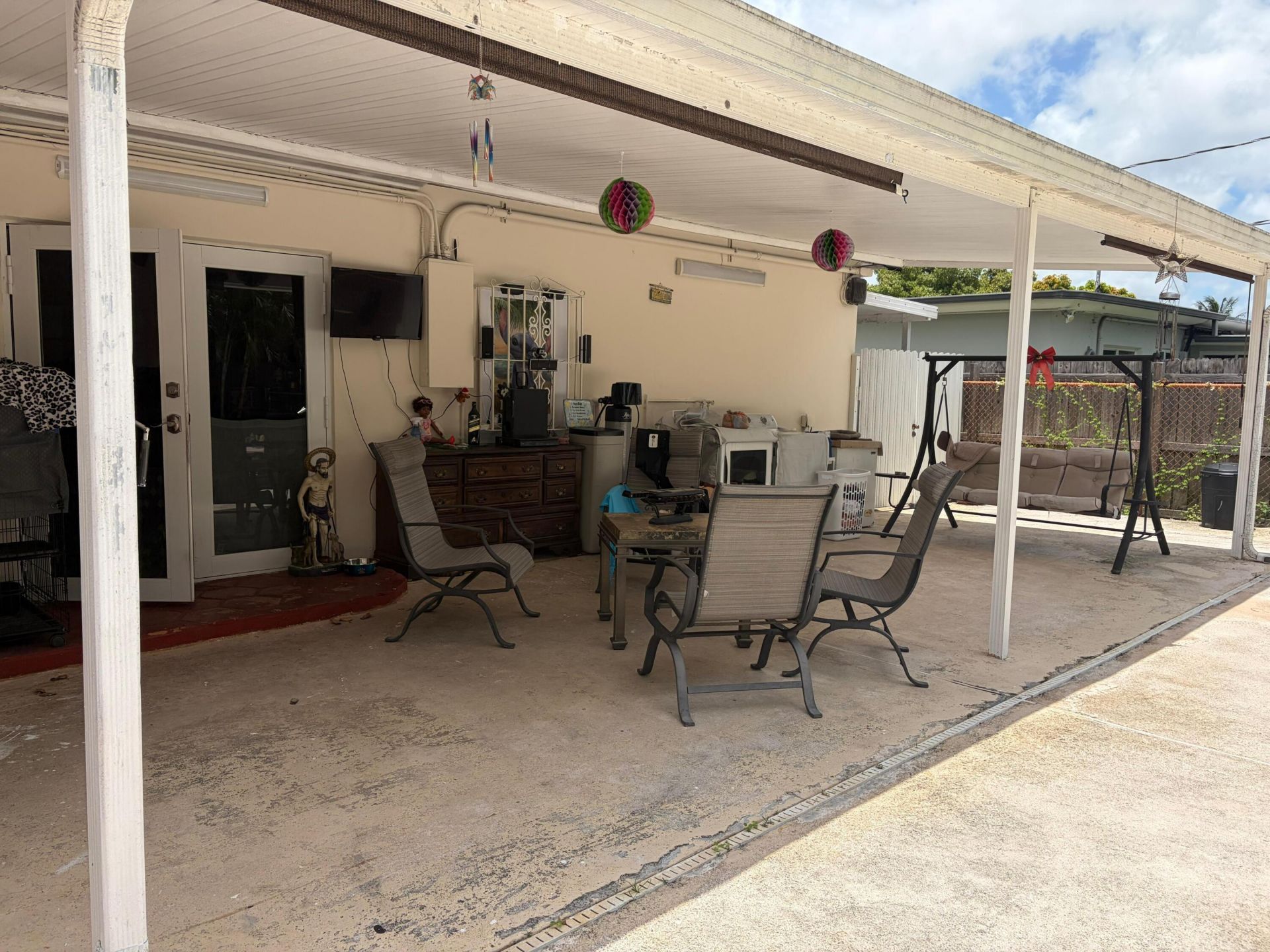 10501 NW 35th Place, Miami, FL 33147 Photo