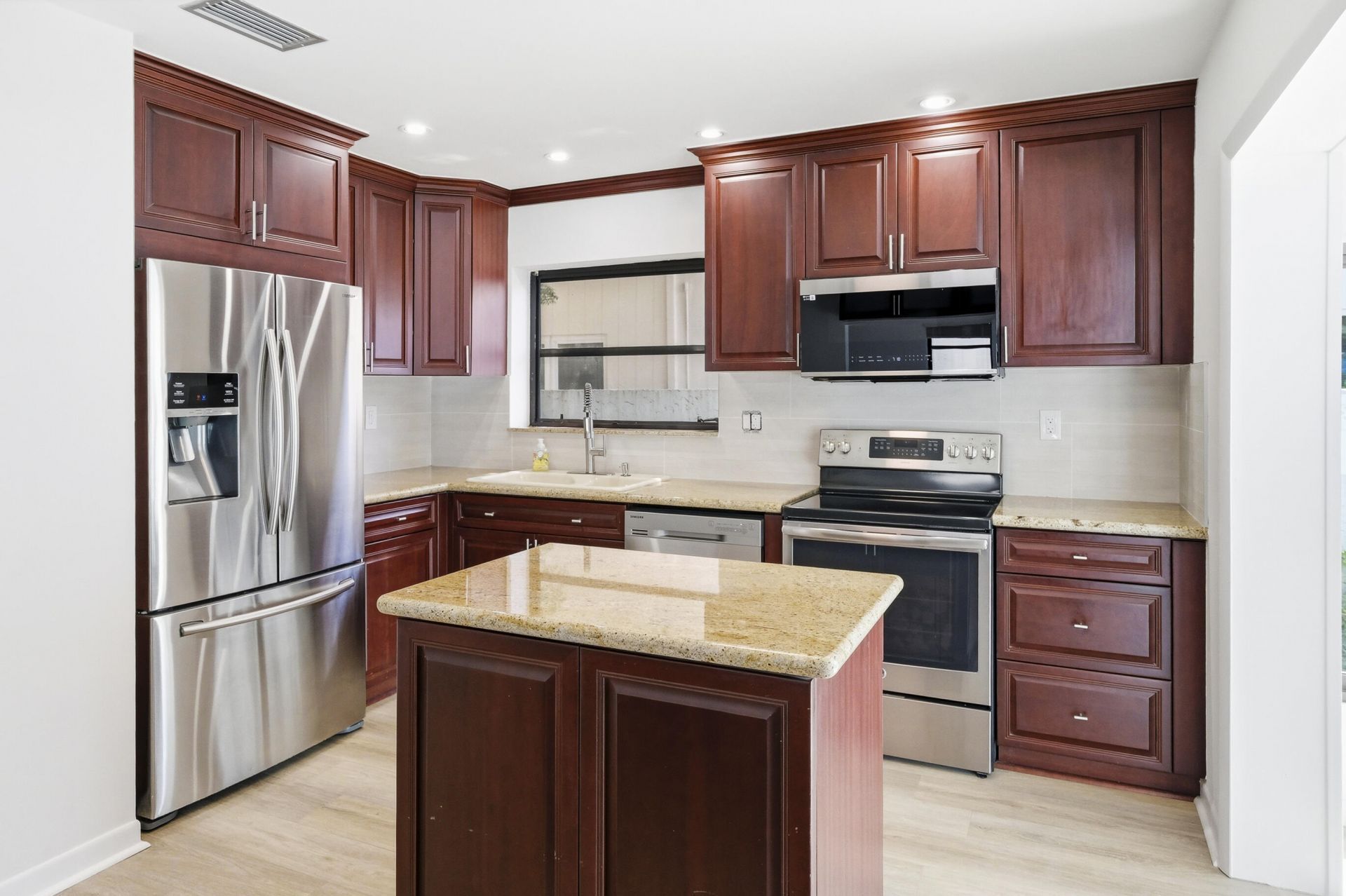1708 SE 11th Street, Fort Lauderdale, FL 33316 Photo