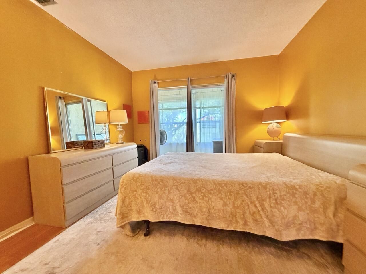 19 Abbey Lane, Unit 204, Delray Beach, FL 33446 Photo