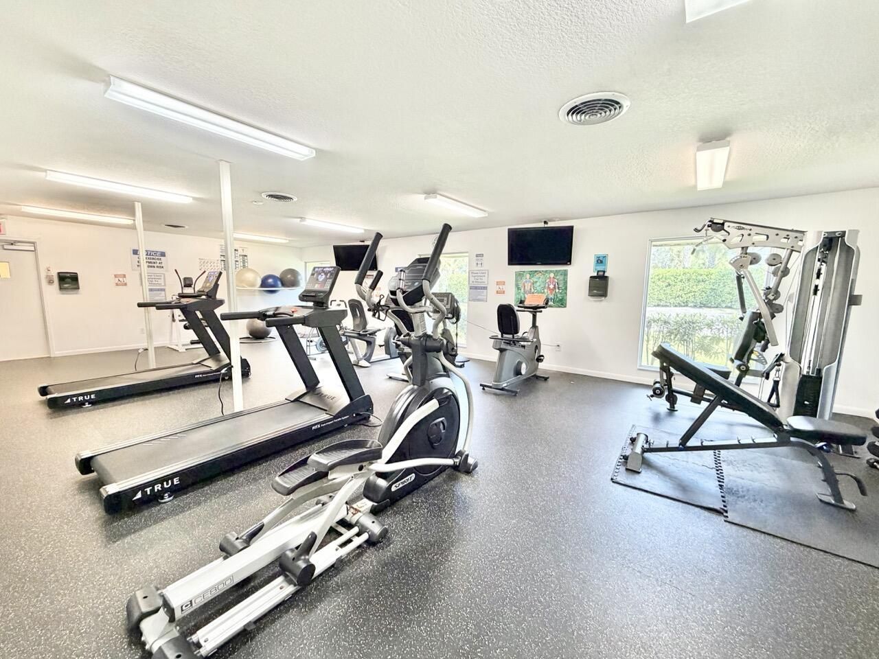 19 Abbey Lane, Unit 204, Delray Beach, FL 33446 Photo