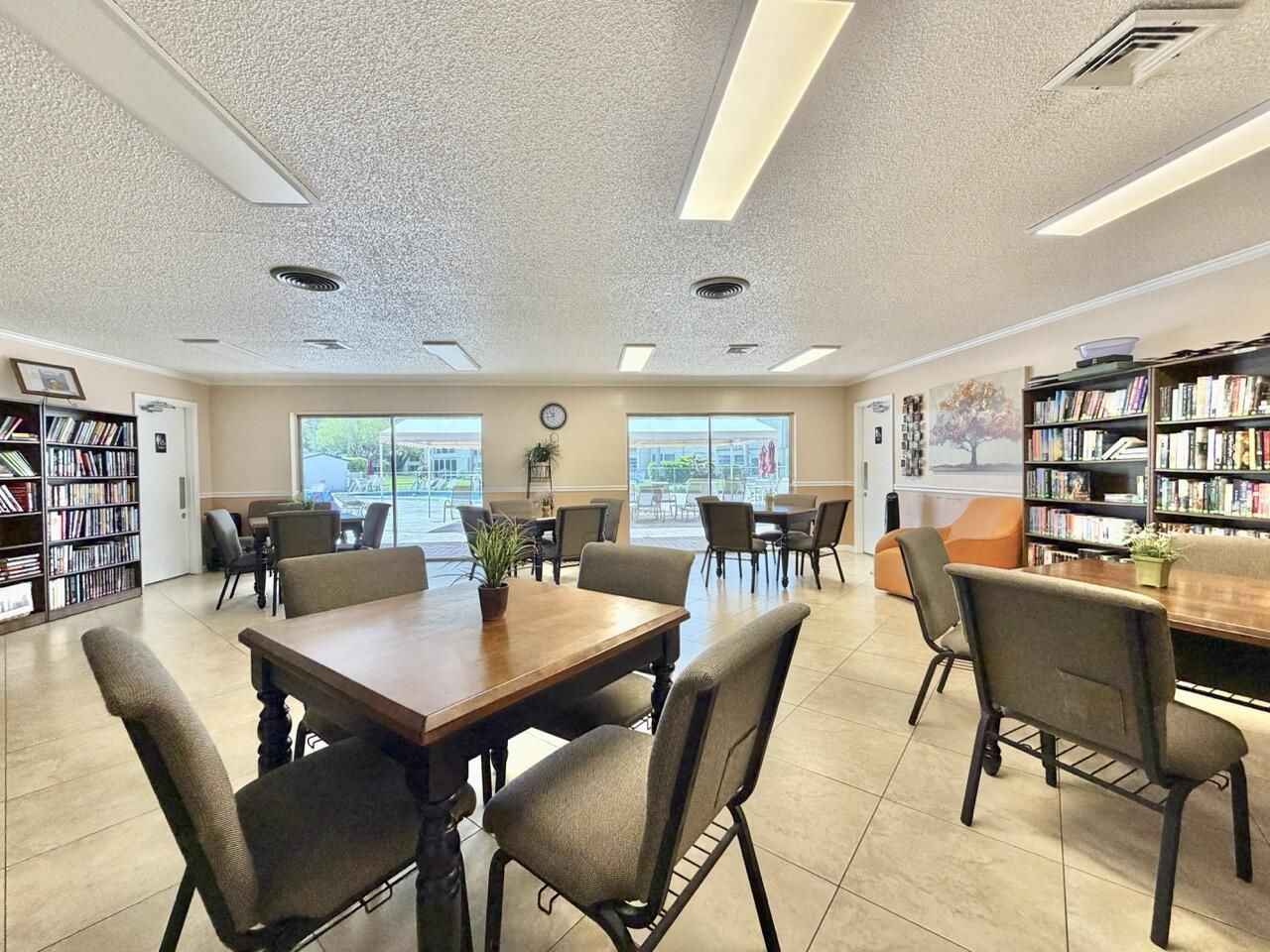 19 Abbey Lane, Unit 204, Delray Beach, FL 33446 Photo