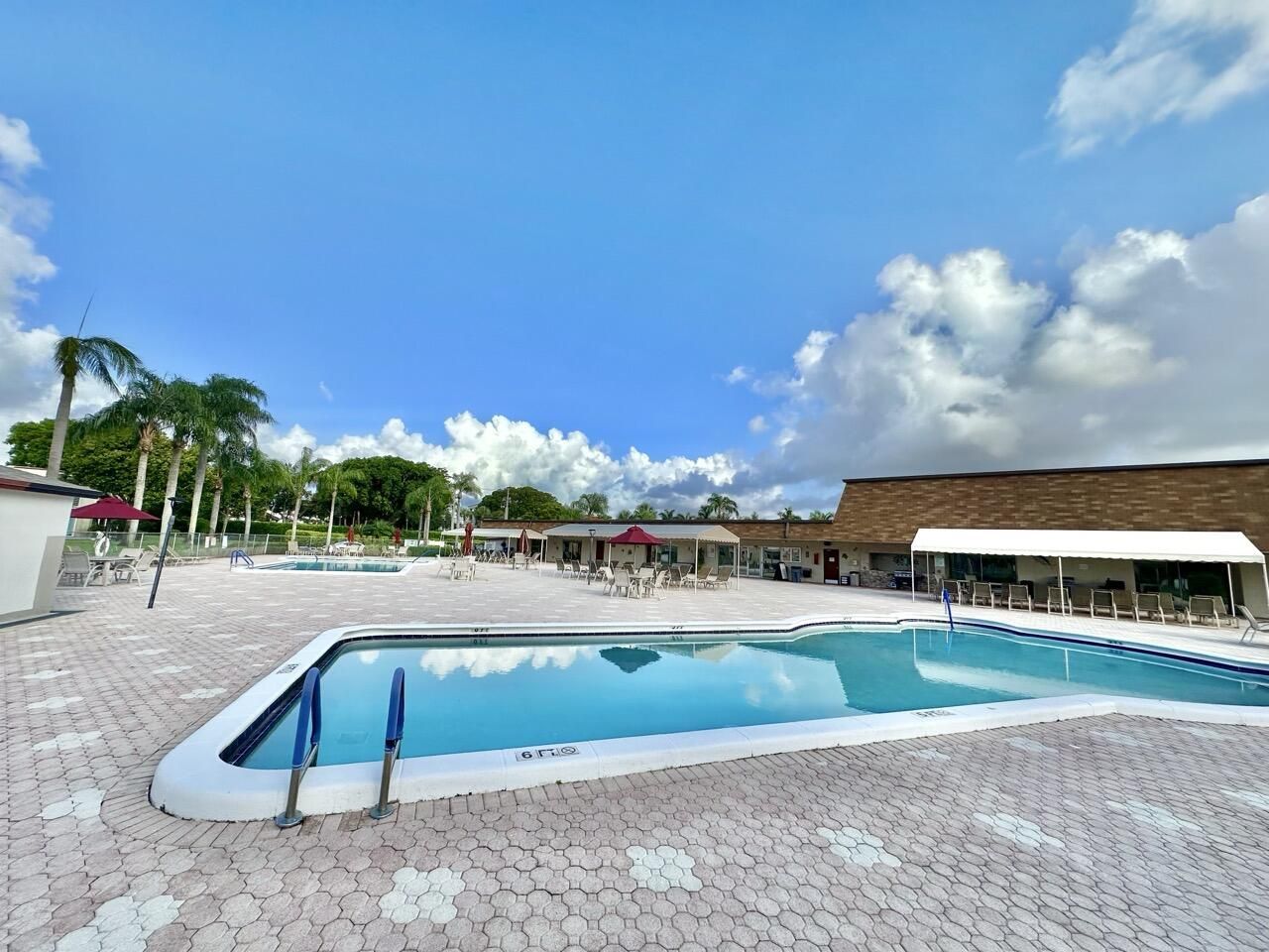 19 Abbey Lane, Unit 204, Delray Beach, FL 33446 Photo